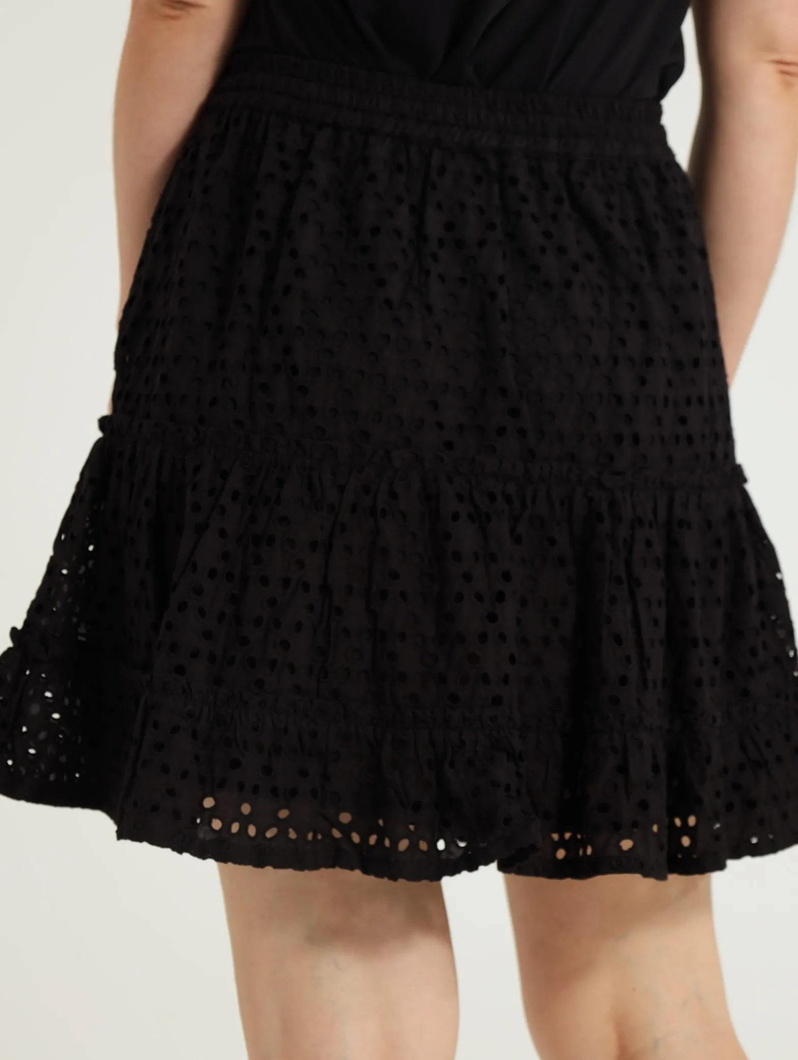 Anglaise Tiered Mini Skirt - Black
