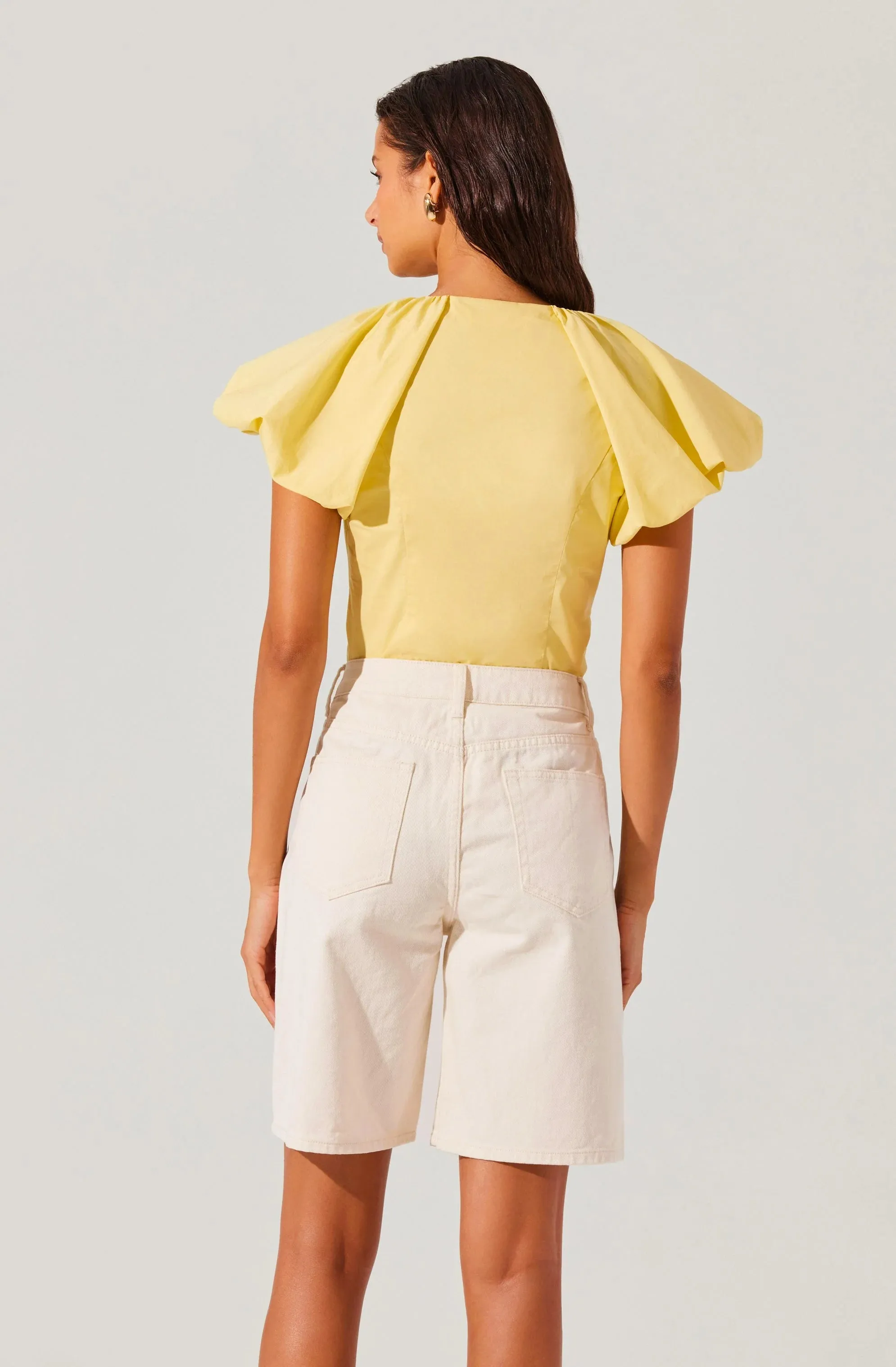 ASTR The Label Aine Poplin Puff Sleeve Top