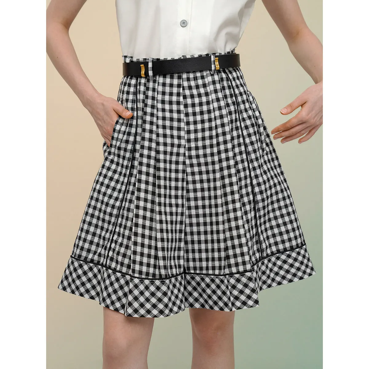 Casual plaid shorts