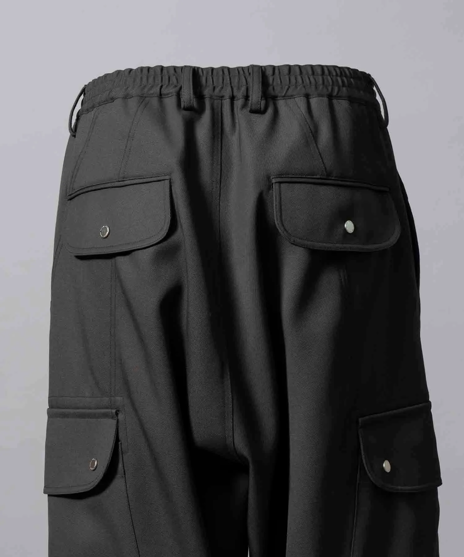 Chambray Wool Prime-Wide Three-Dimensional Cutting Cargo Pants