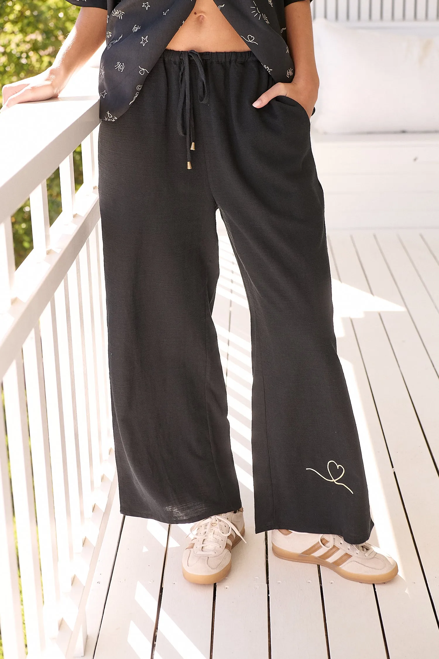 Cici pant -  Love is all around Black