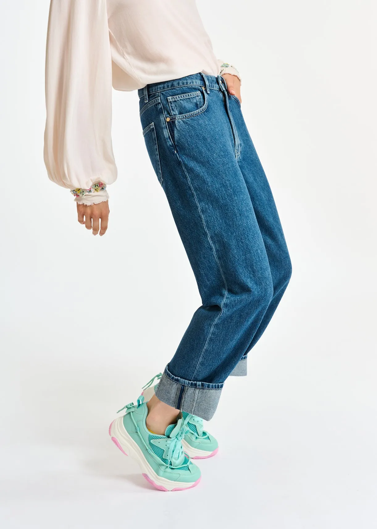 Cropped high-rise blue jeans