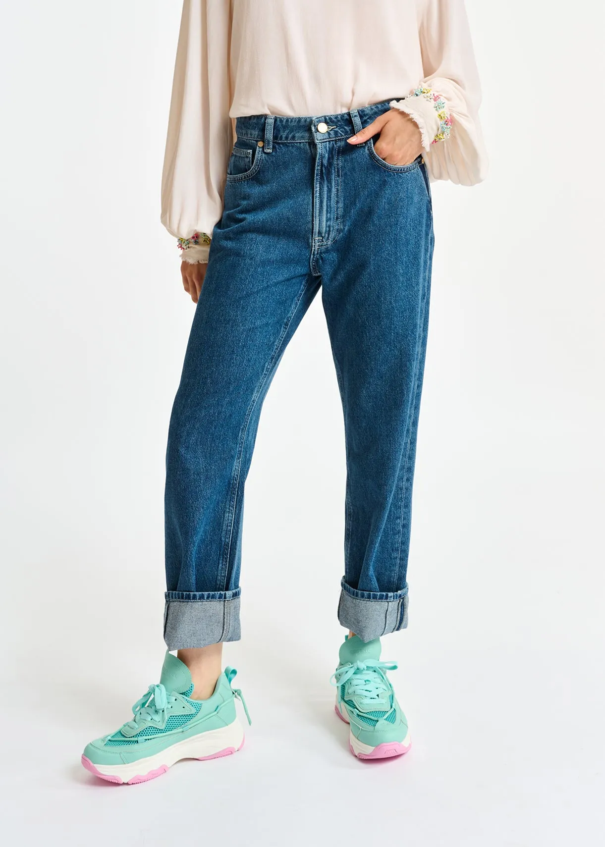 Cropped high-rise blue jeans
