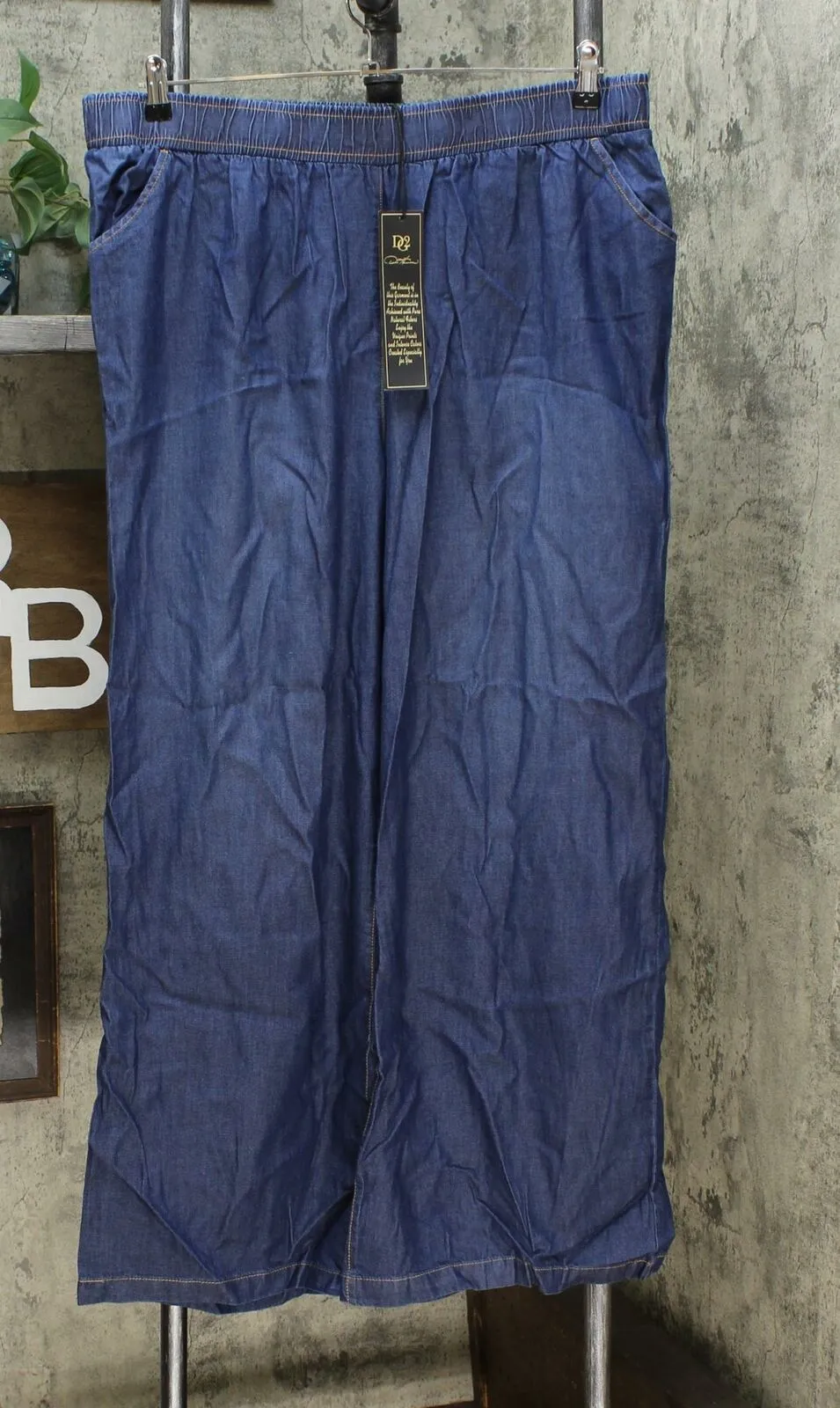 DG2 by Diane Gilman Women's Plus Size SoftCell Chambray Wide Leg Pants