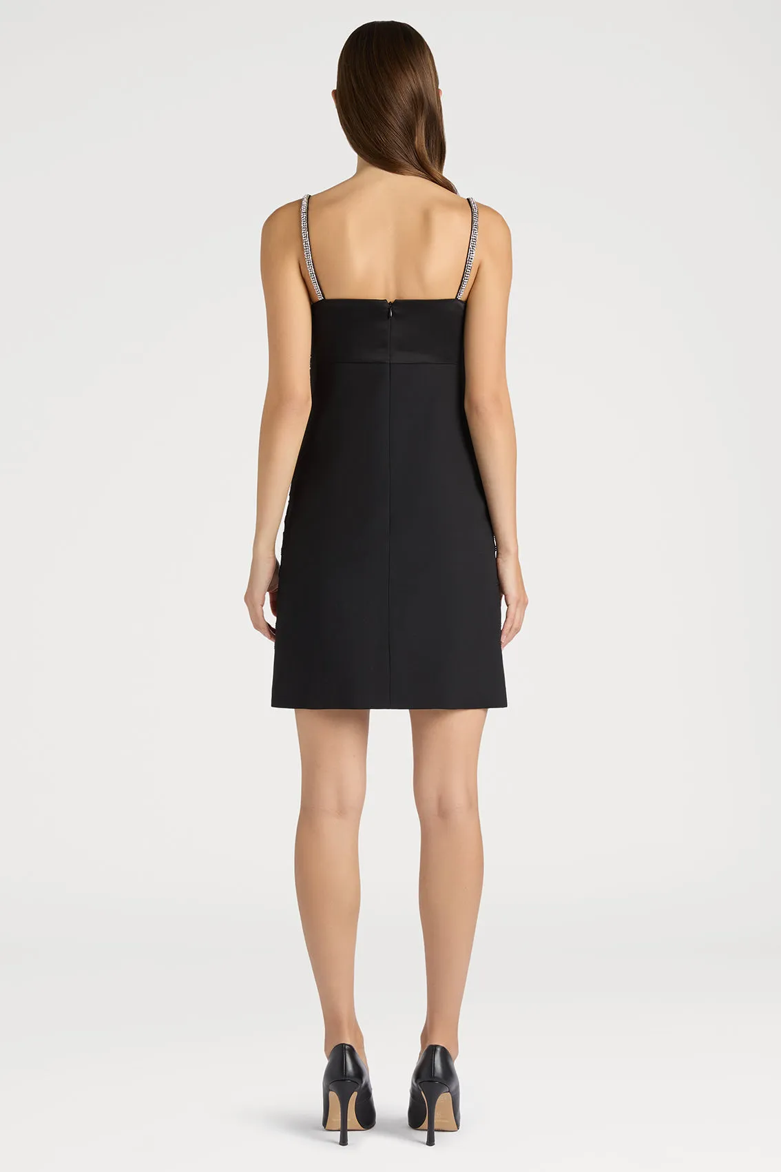 Exquisite Strap-Style Gown, Illuminating Elegance & Captivating Glamour