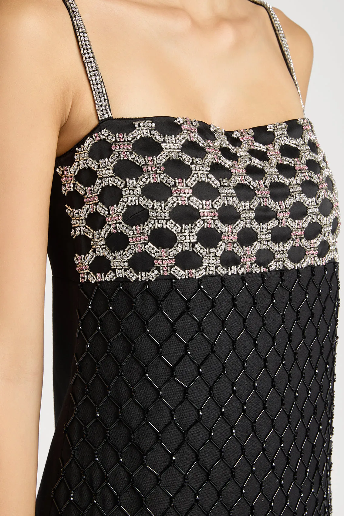 Exquisite Strap-Style Gown, Illuminating Elegance & Captivating Glamour