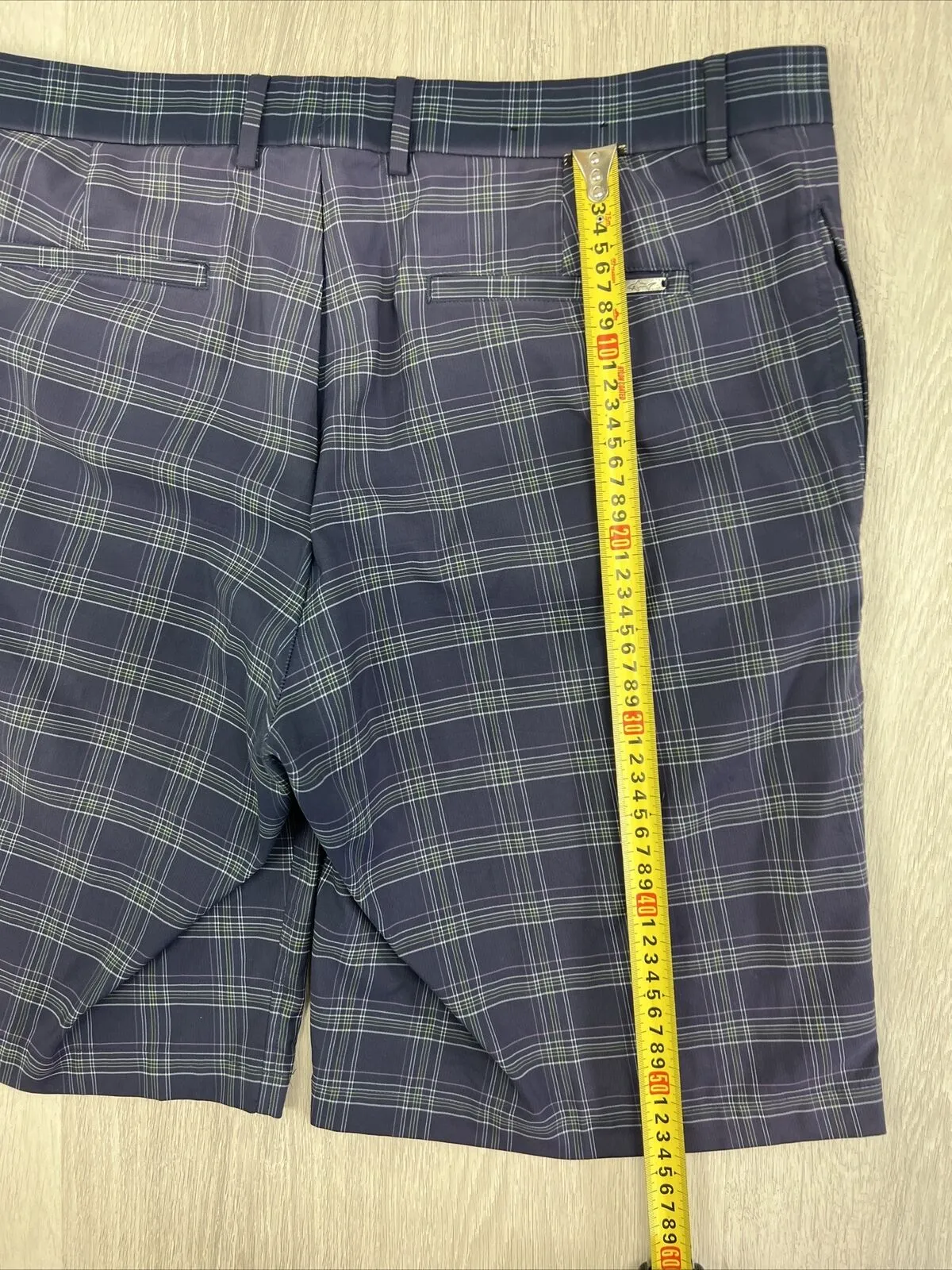 Greg Norman Mens Navy Blue Plaid Golf Shorts Size 38