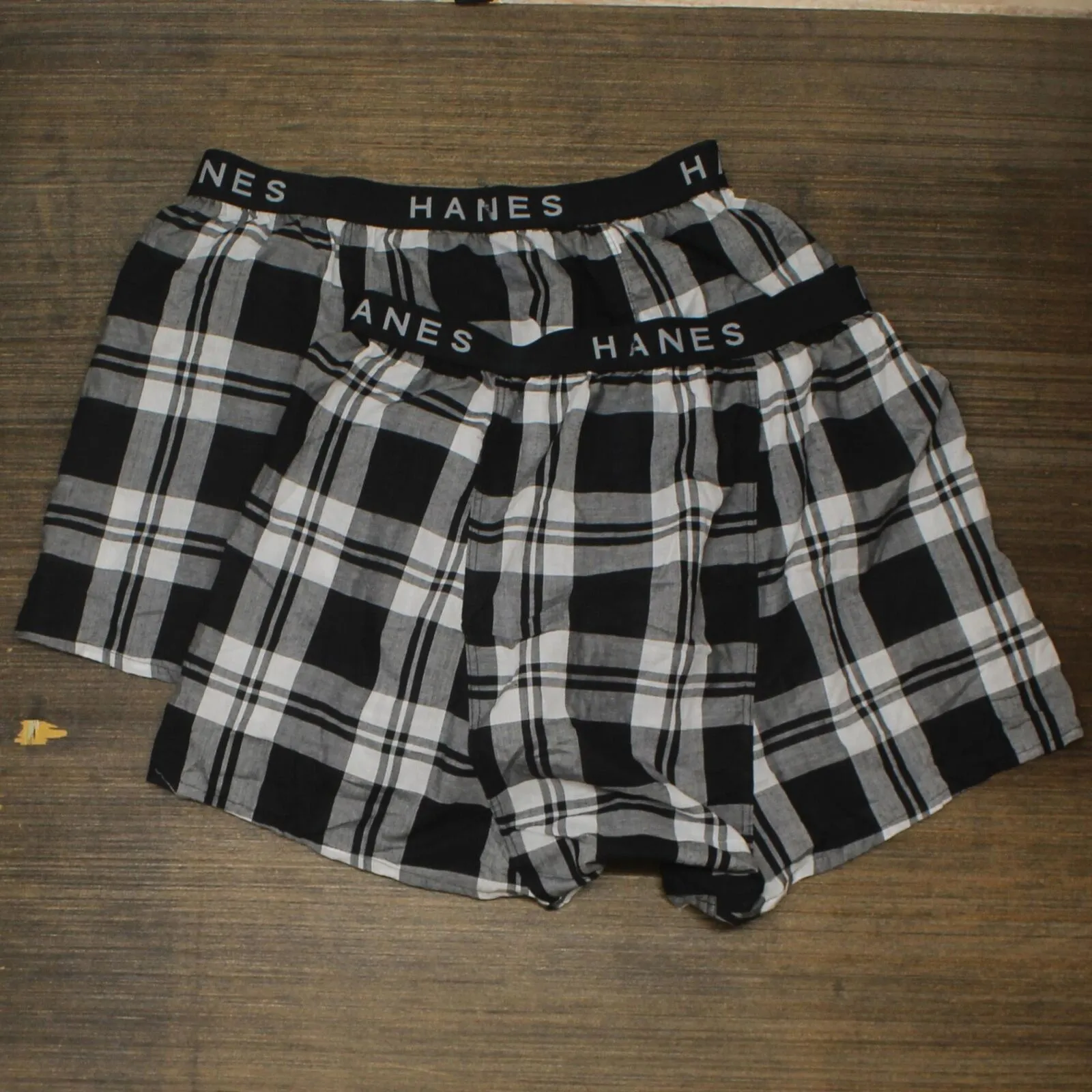 Hanes LOT OF 2 Mens Cotton Plaid Boxers Black Plaid L