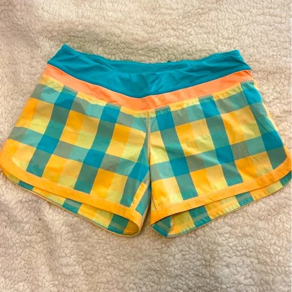 Lululemon speed shorts size 8 in seawheeze plaid