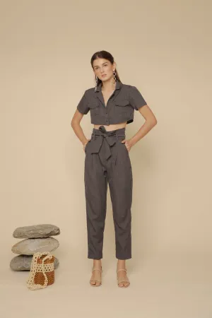 MATEO SET Collared  Crop Blouse with Pockets and High Waist Pleated Trouser with Waist Tie (Black Chambray)