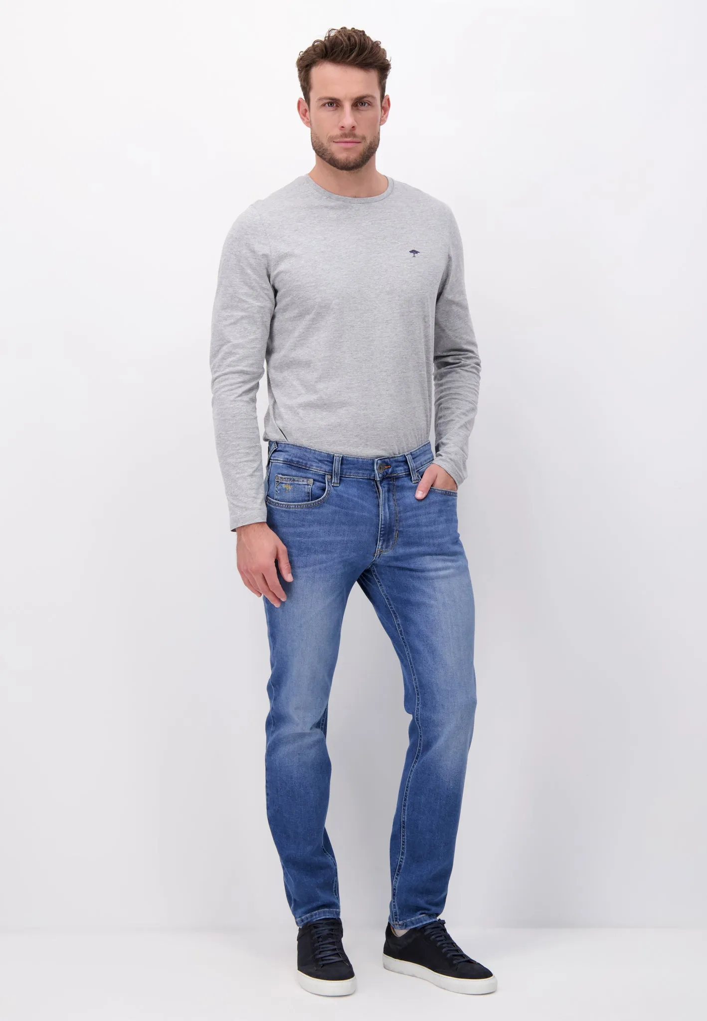 Moderne Tapered-Fit Jeans