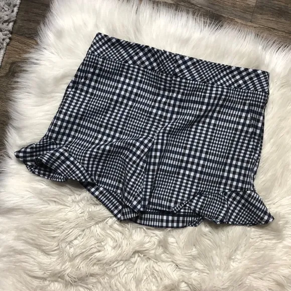 NWT Trina Turk Darton Plaid Shorts size 2