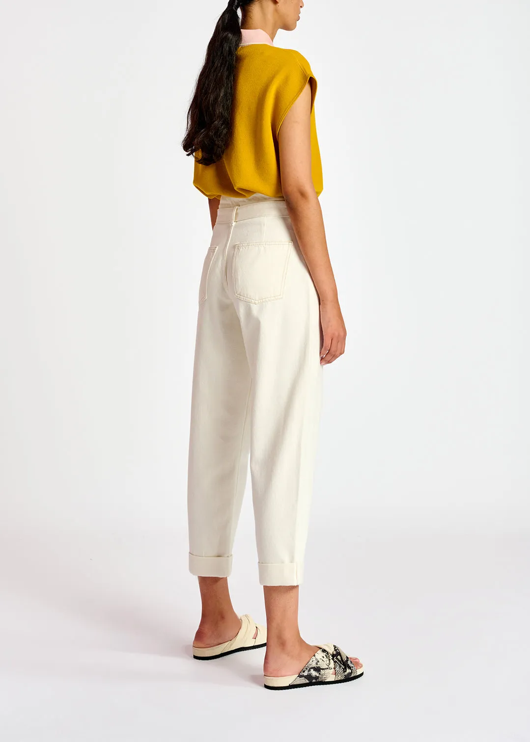 Off-white belted carrot-shaped high-rise jeans
