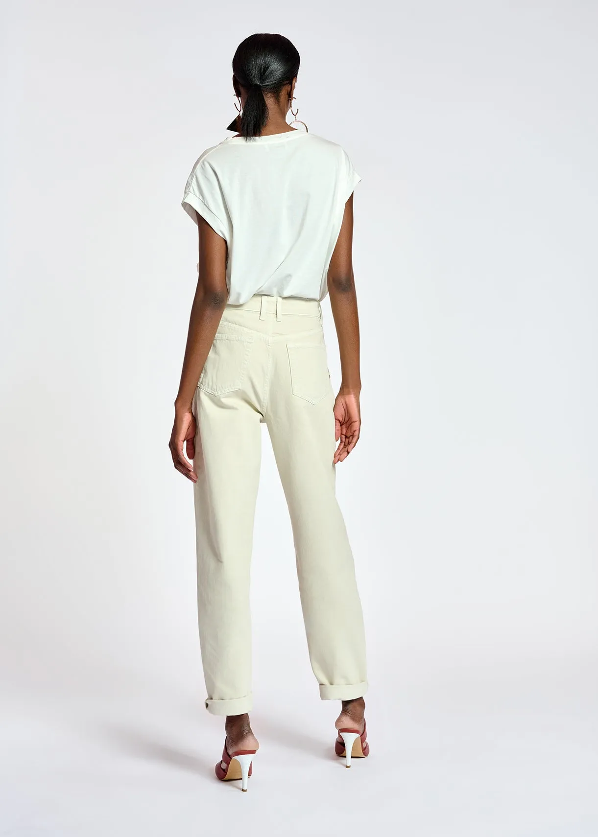 Off-white denim boyfriend jeans