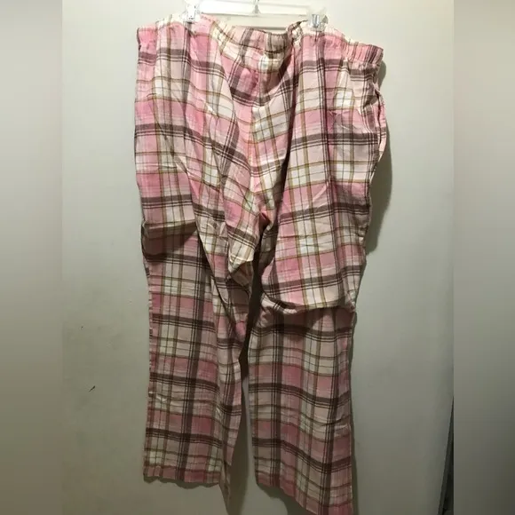 Old Navy Women’s Plaid Flannel Pajama Set.Plus size 4XL NWT