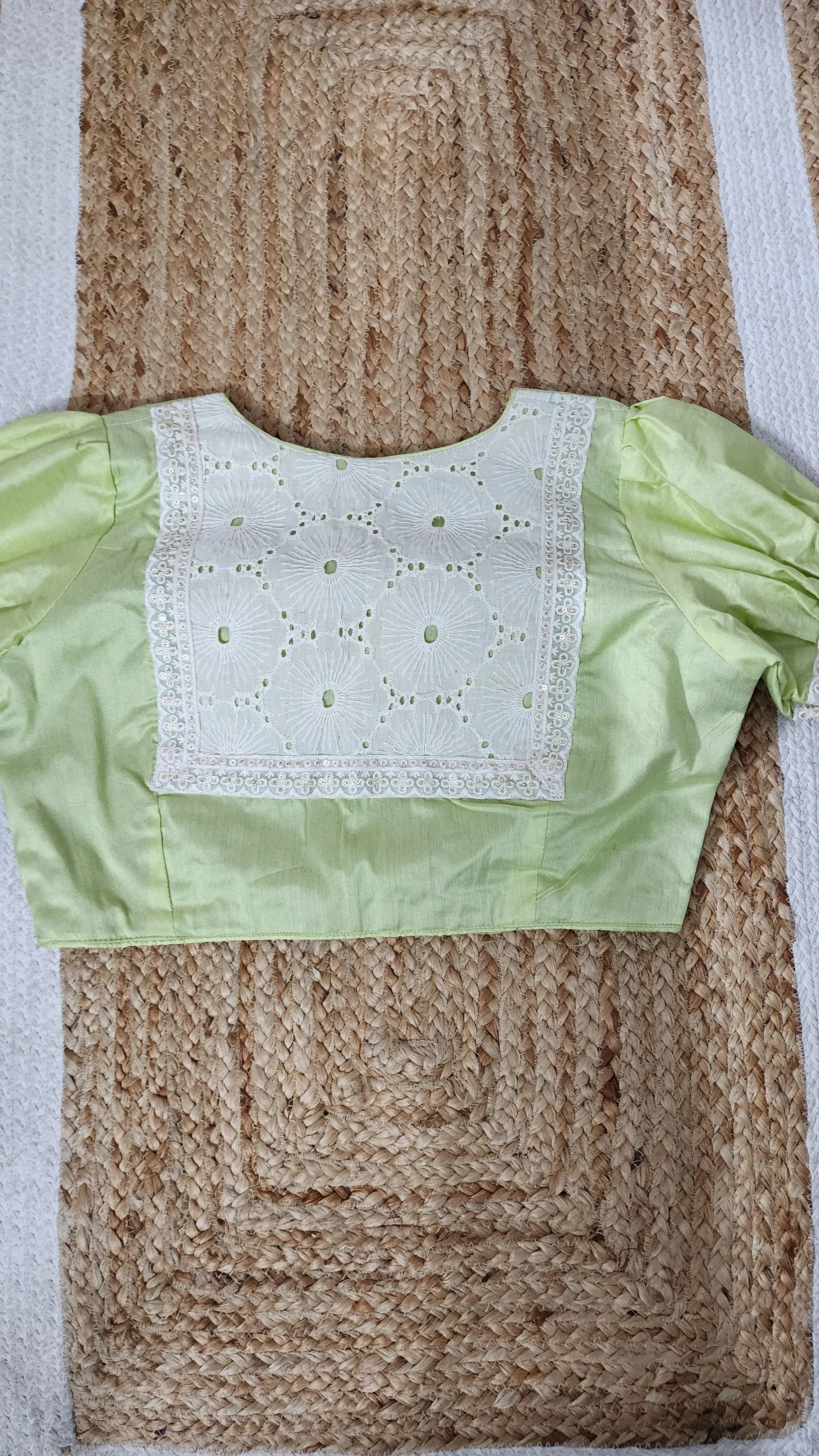Pista Hakoba Puff Sleeve Blouse