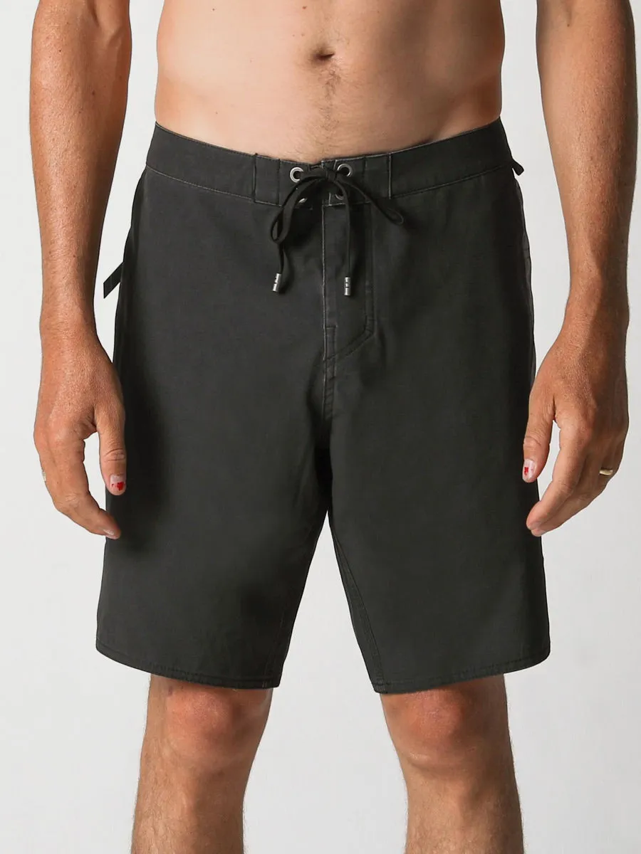Plaid Control 18.5 Trunk