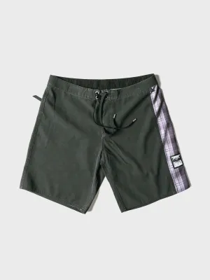 Plaid Control 18.5 Trunk