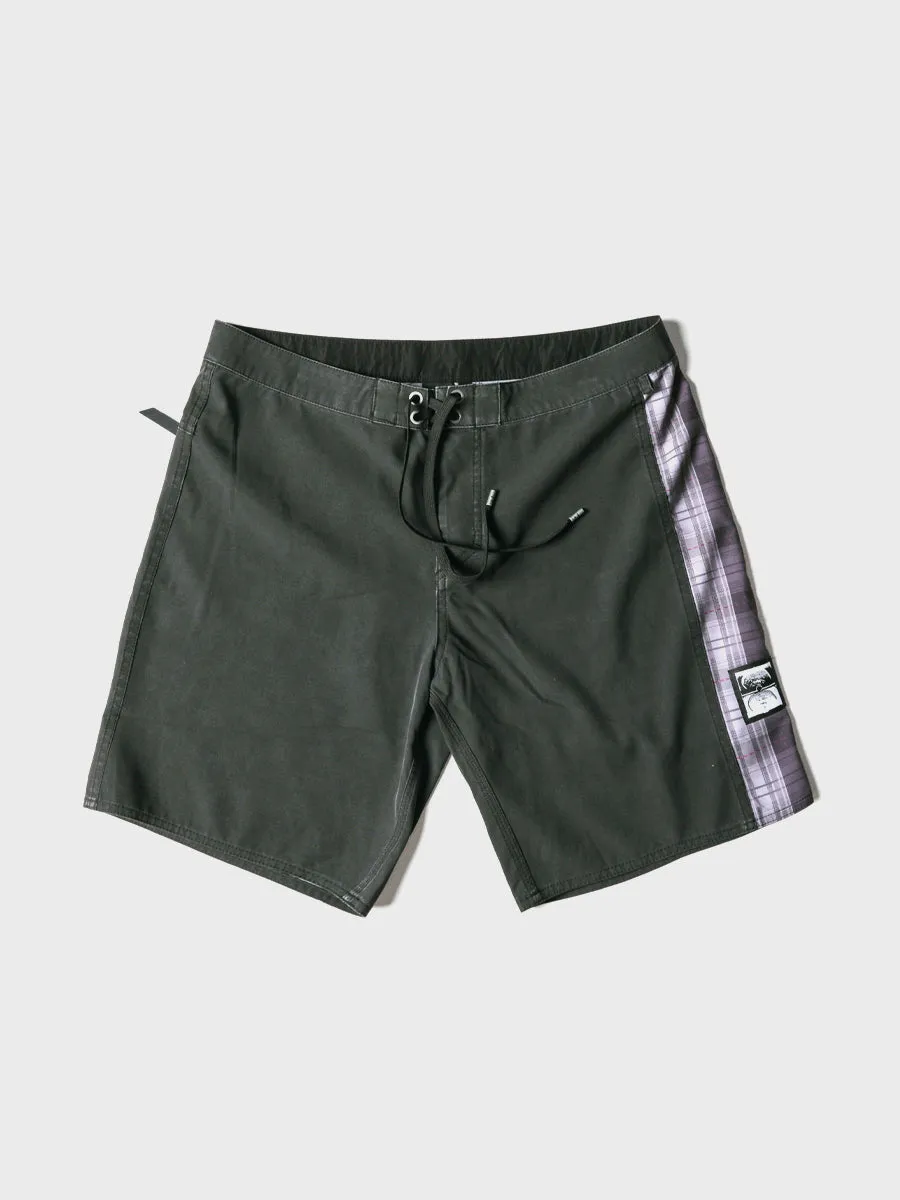 Plaid Control 18.5 Trunk