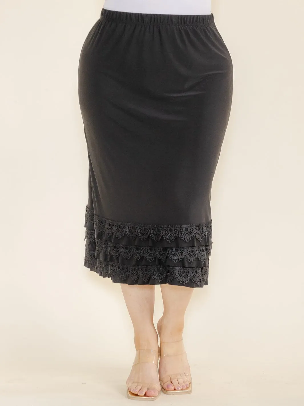PLUS SIZE ELASTIC WAIST CROCHET BOTTOM HEM MIDI SKIRT