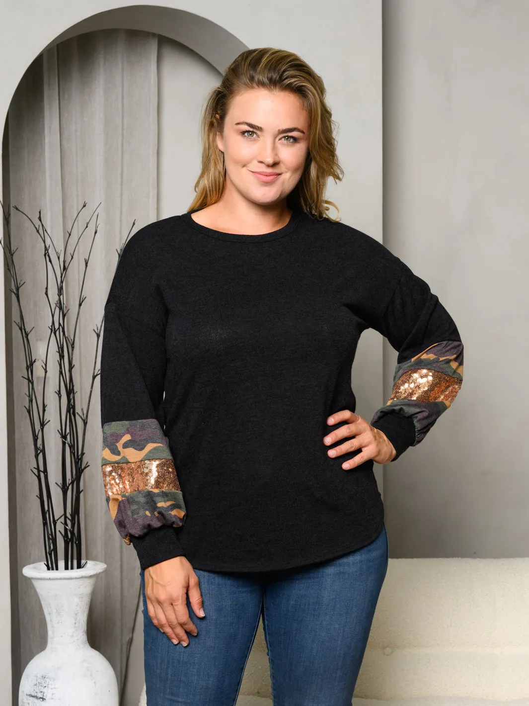 PLUS SIZE LONG PUFF SLEEVE CAMO SEQUINS DETAILED TOP