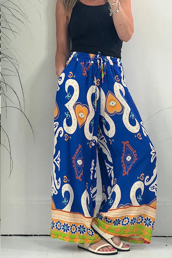 Queen of Hearts Printed Pocketed Drawstring Elastic Waist Pants