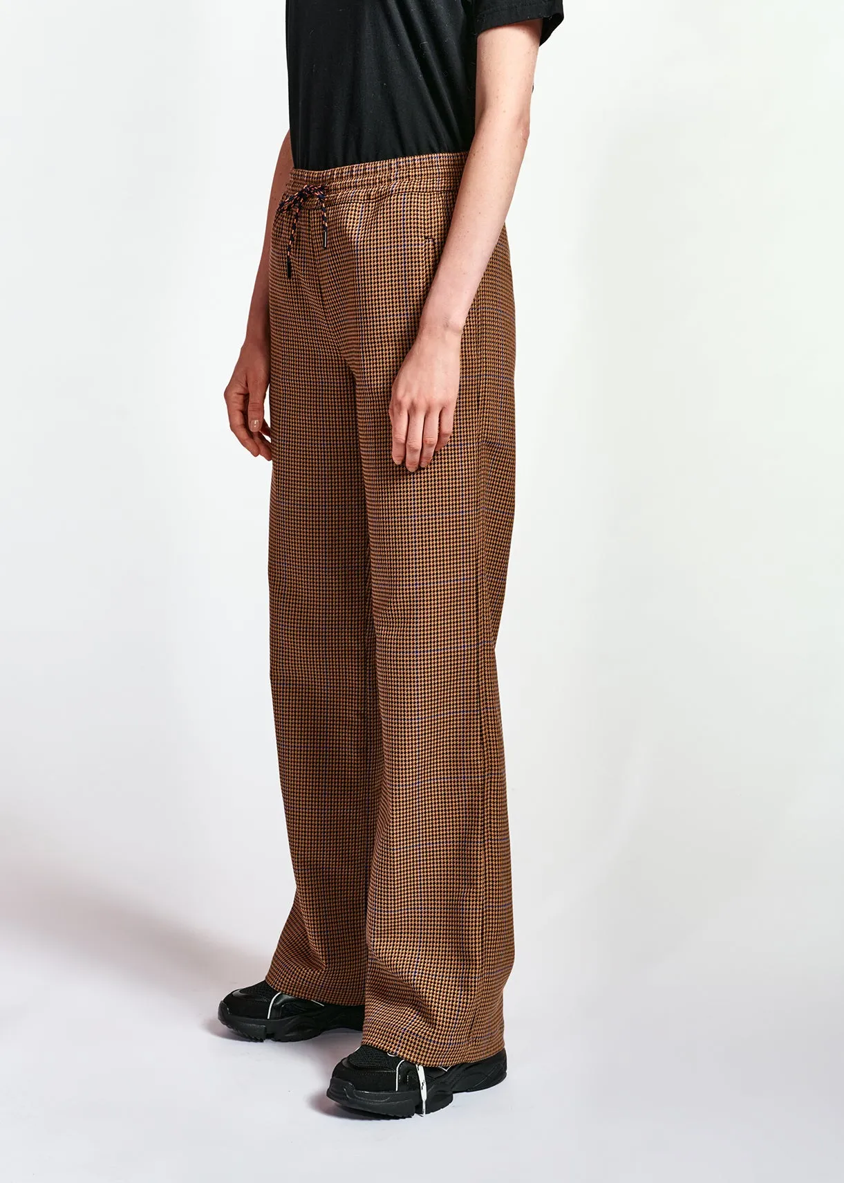 Red and brown houndstooth pants with drawstring