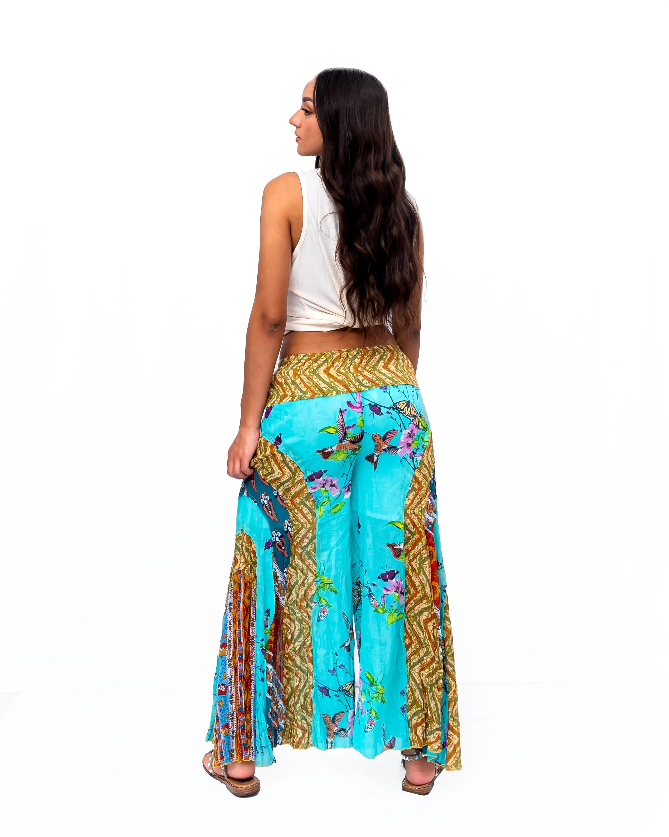 Solid Flared Multi Print Pant in Blue