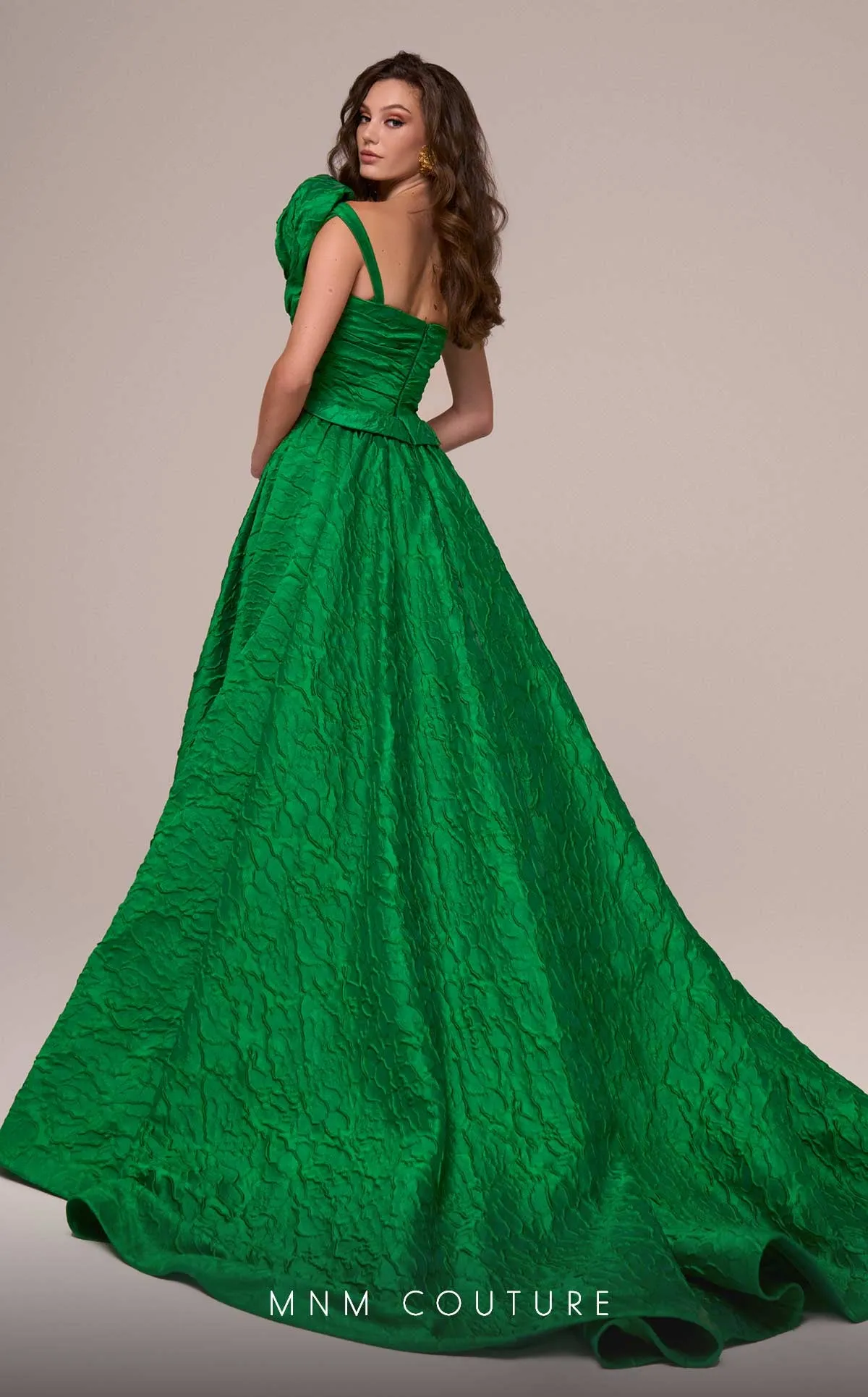 Style F02877
