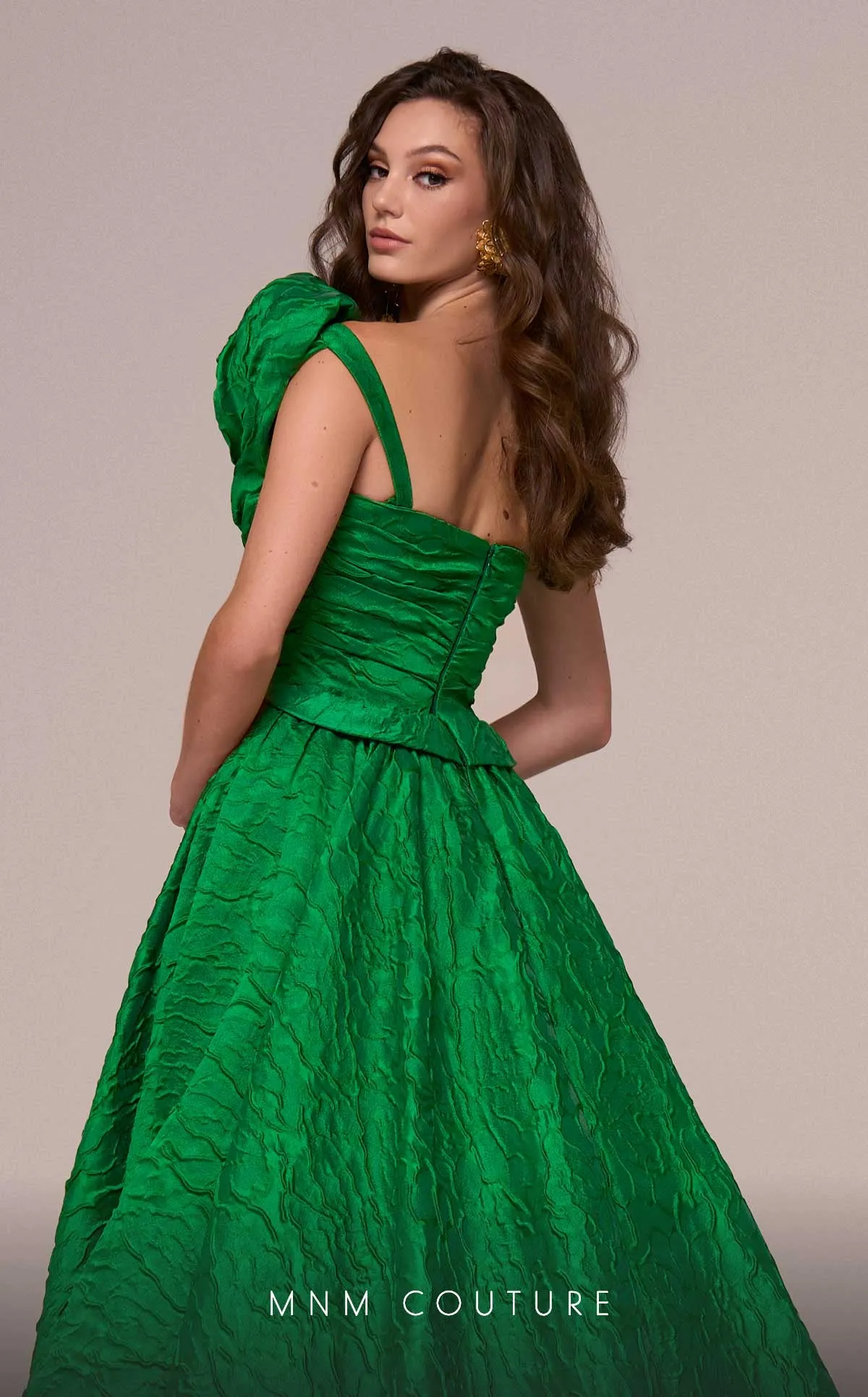 Style F02877