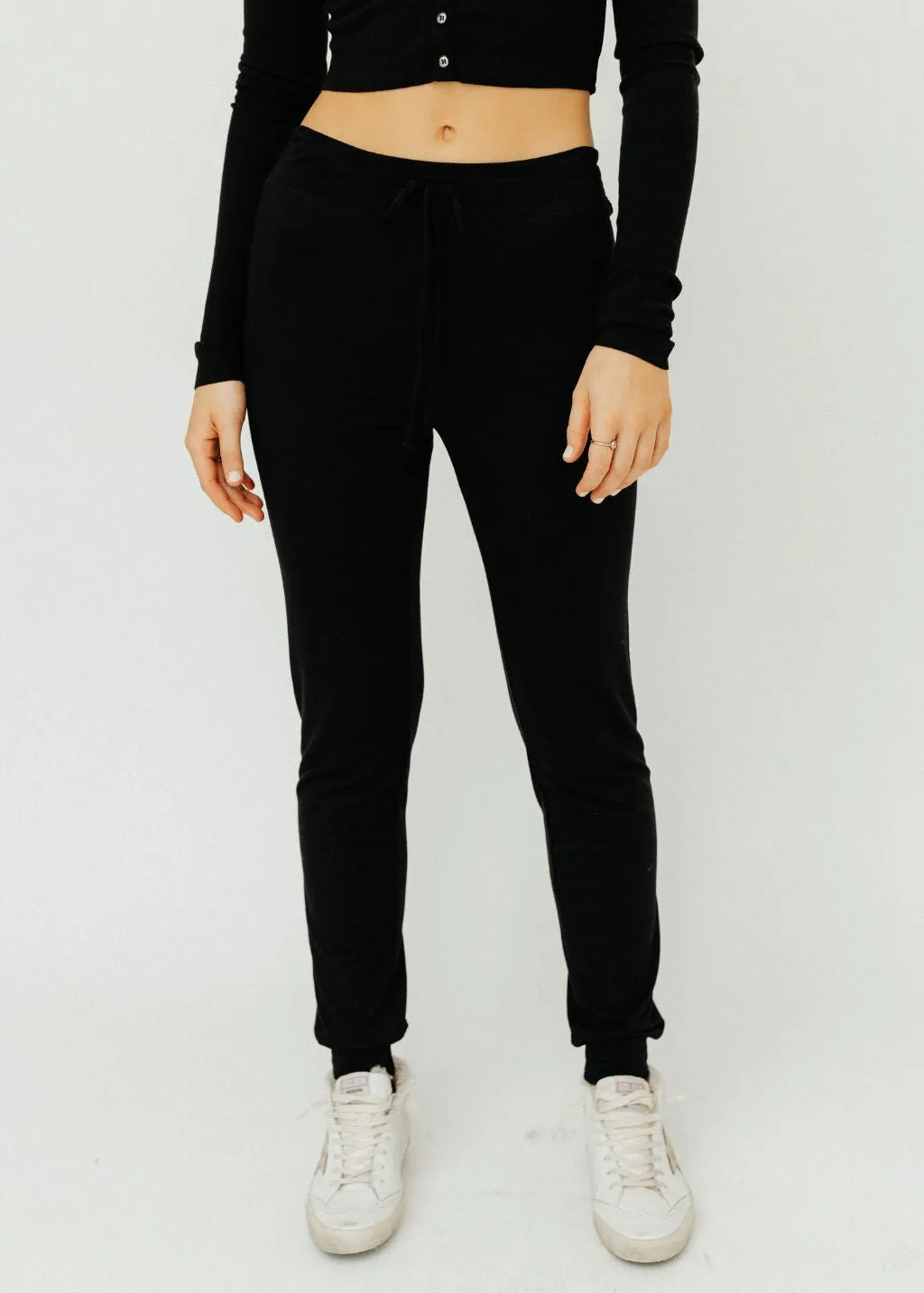Éterne Drawstring Pant in Black