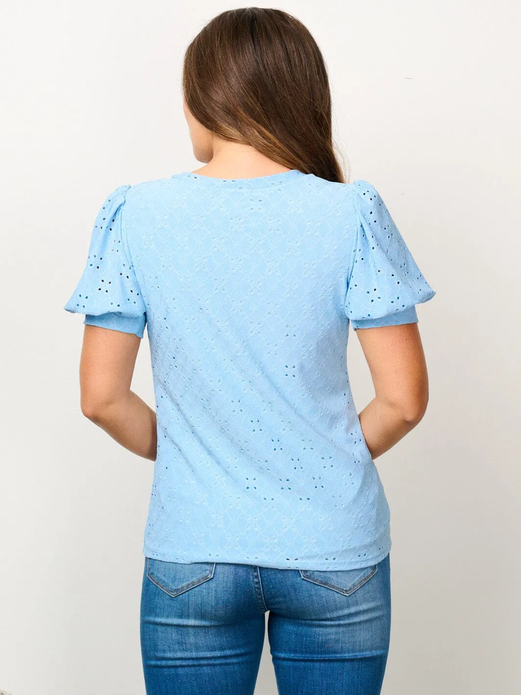 WOMEN'S SHORT PUFF SLEEVE EYELET DETAILED BLOUSE TOP