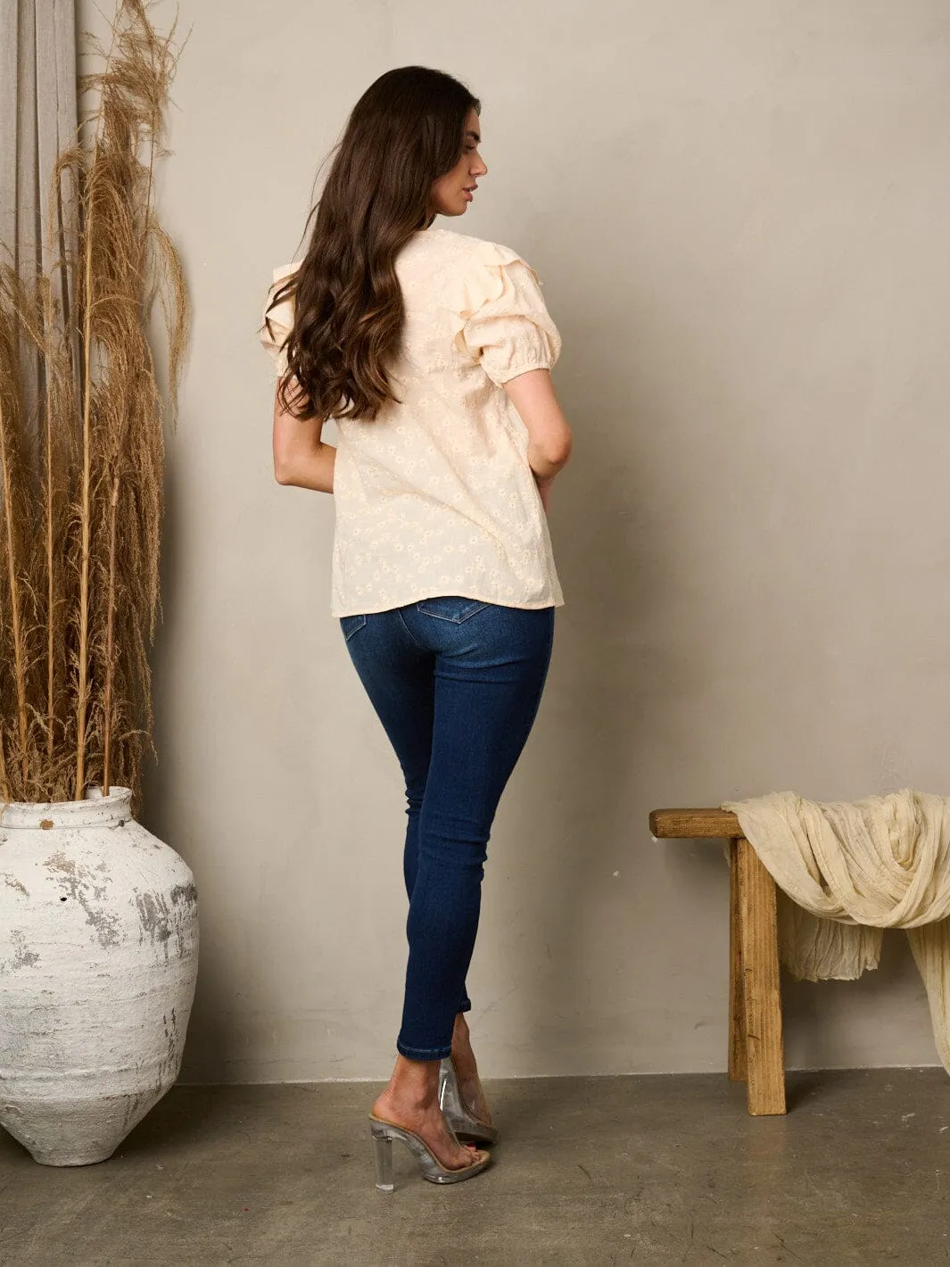 WOMEN'S SHORT PUFF SLEEVE FLORAL EMBROIDERY BLOUSE