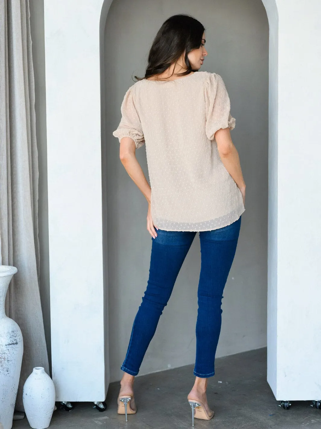 WOMEN'S SHORT SLEEVE V-NECK SWISS DOTS TUNIC TOP