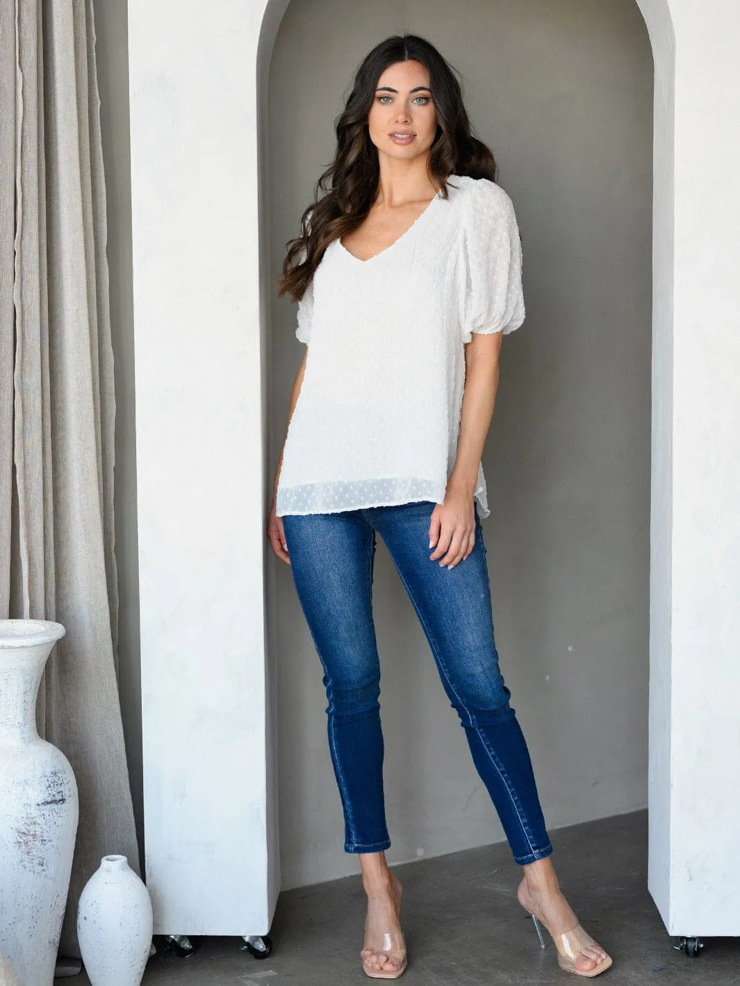 WOMEN'S SHORT SLEEVE V-NECK SWISS DOTS TUNIC TOP