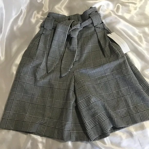 Zara Woman black and white plaid dress shorts